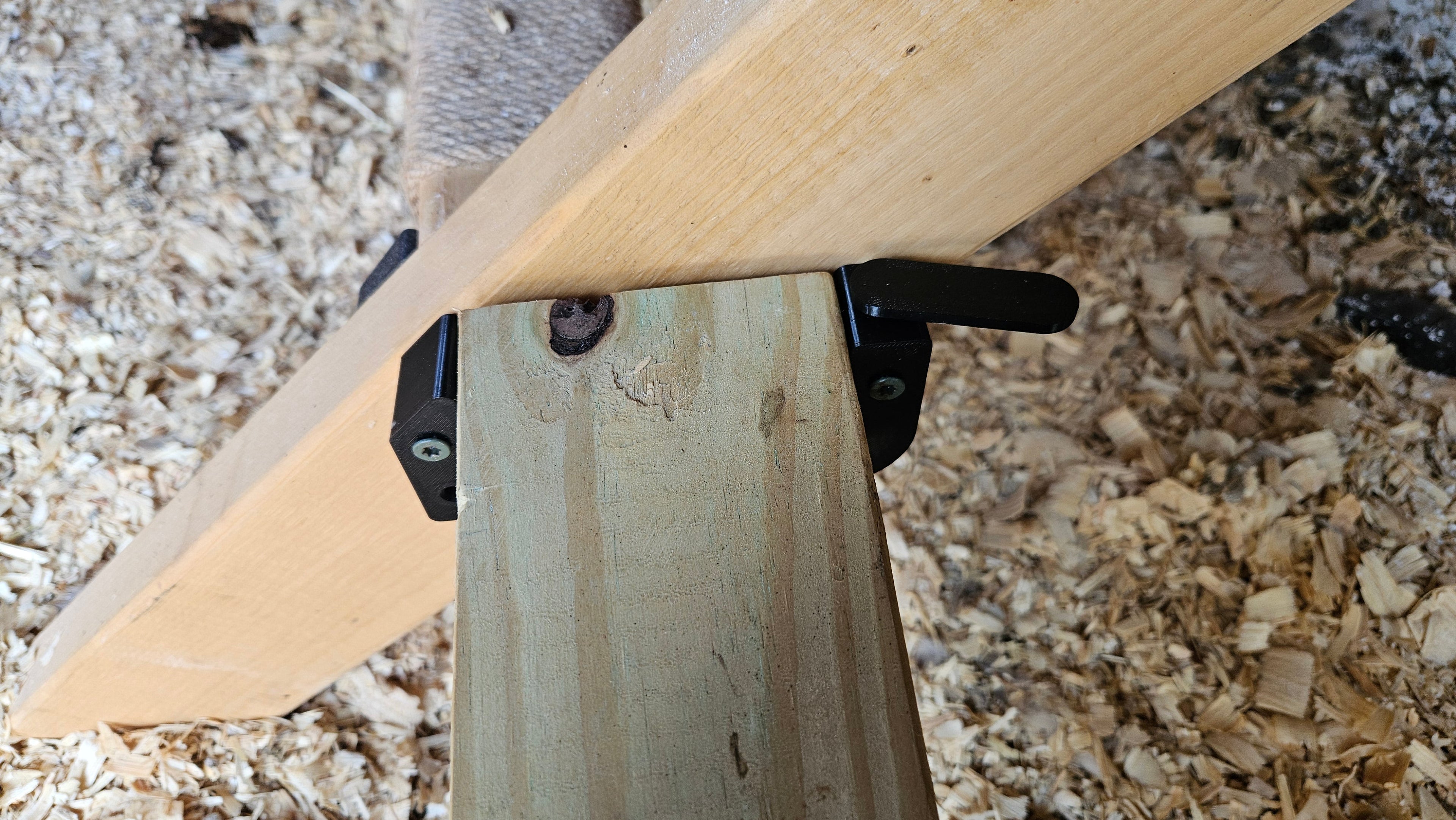 Heavy Duty Poultry or Turkey Roost Bar Mount Bracket (Pair)