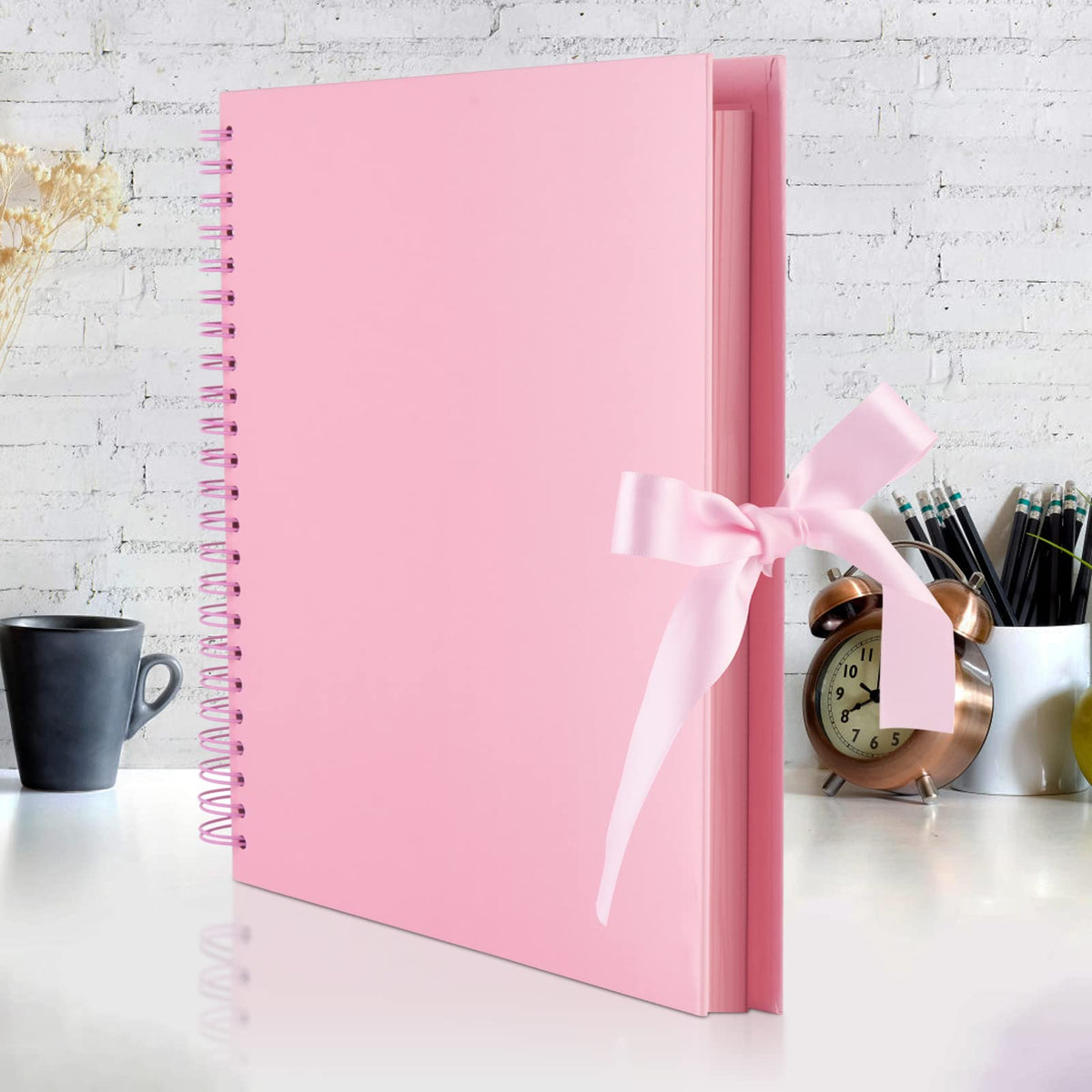 Gotideal 80 Pages Scrapbook Album with 10 Metallic Markers, Black
