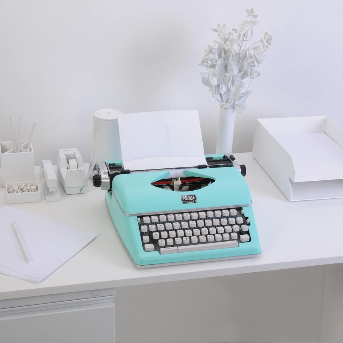 Royal 79101T Classic Manual Typewriter (Mint Green)