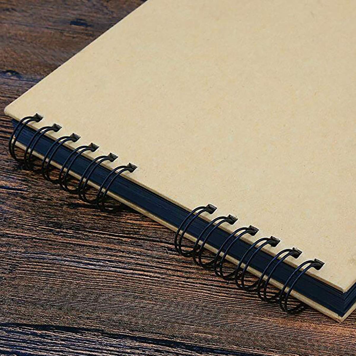 Gotideal 80 Pages Scrapbook Album with 10 Metallic Markers, Black