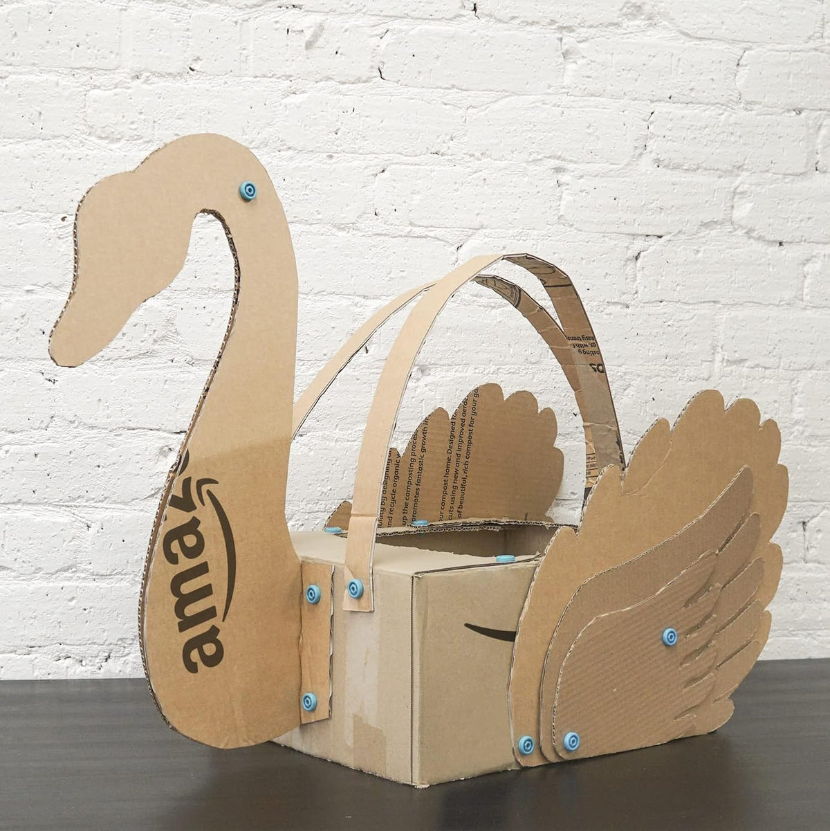 Makedo Fold-Roller | Kids Scoring Tool to Fold and Sculpt Cardboard, Age 5+