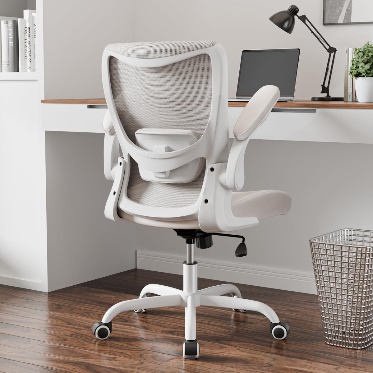 MUXX.STIL Mesh Study Chair with Adjustable Lumbar Support and Flip-Up Arms
