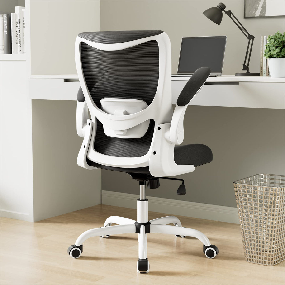 MUXX.STIL Mesh Study Chair with Adjustable Lumbar Support and Flip-Up Arms