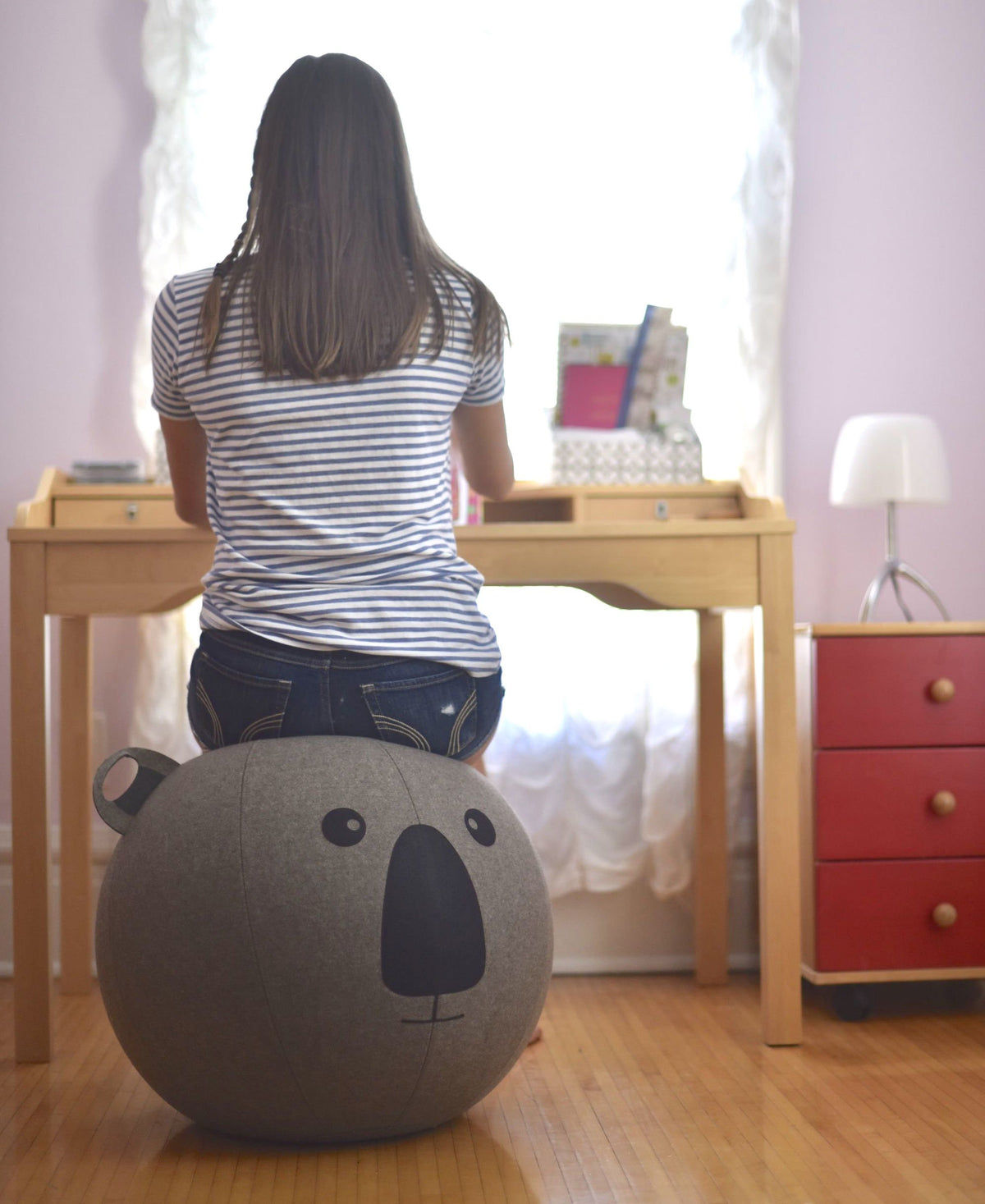 Vivora Niko - Sitting Ball Chair for Office and Home, Lightweight Self-Standing Ergonomic Posture Activating Exercise Ball Solution with Handle & Cover, Classroom & Yoga