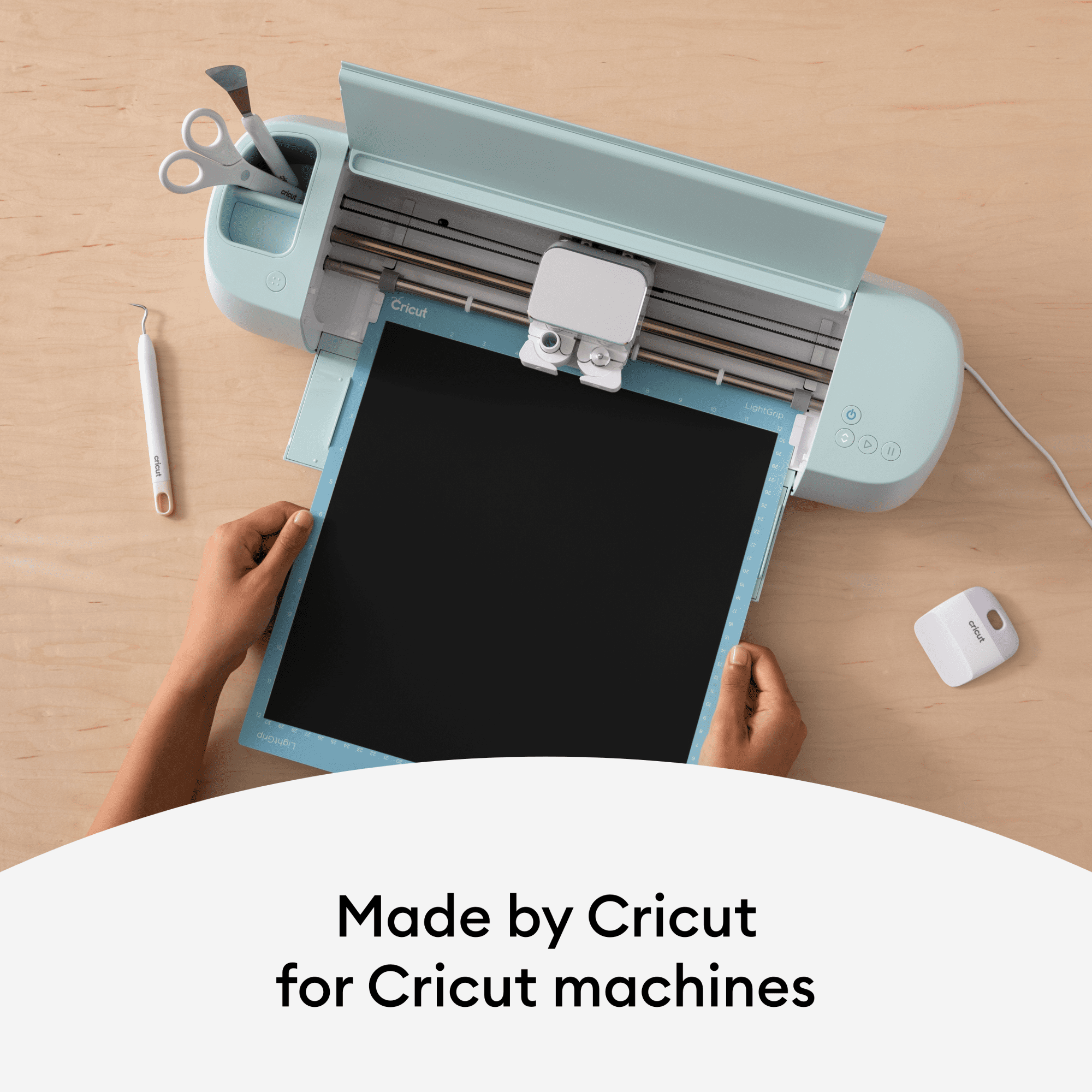Cricut Iron-On (2 ft), Cornflower Blue, 12 x24, Roll