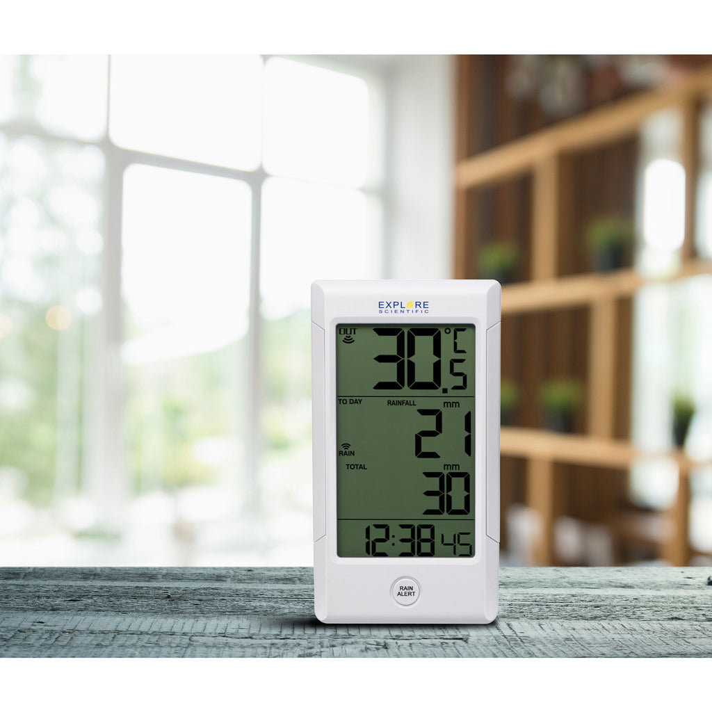 Wireless Rain Gauge with Outdoor Temperature