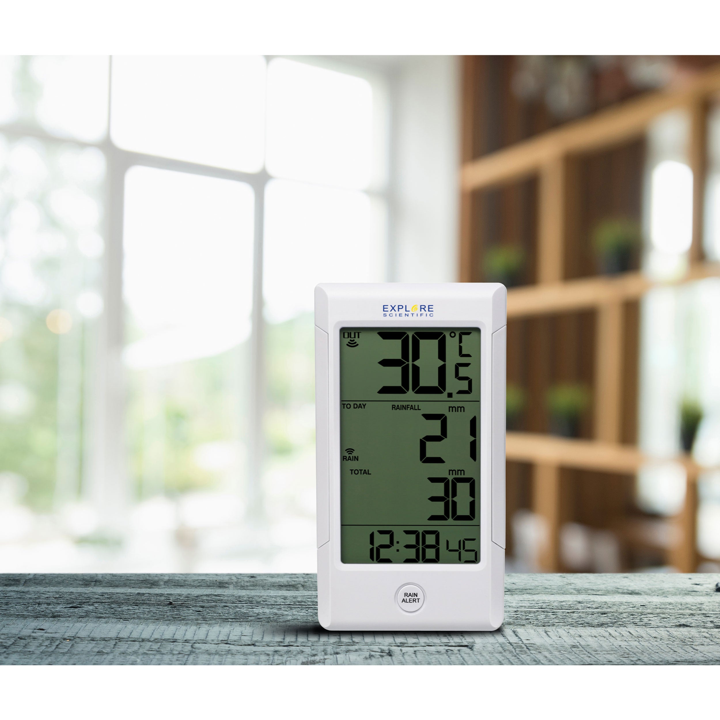 Wireless Rain Gauge with Outdoor Temperature